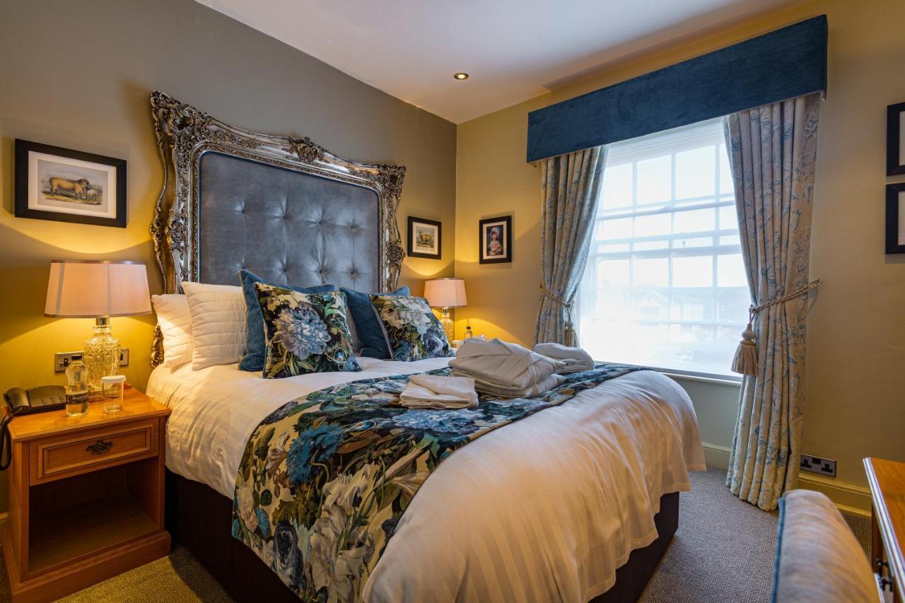 The Rutland Arms Hotel, Bakewell, Derbyshire Екстер'єр фото