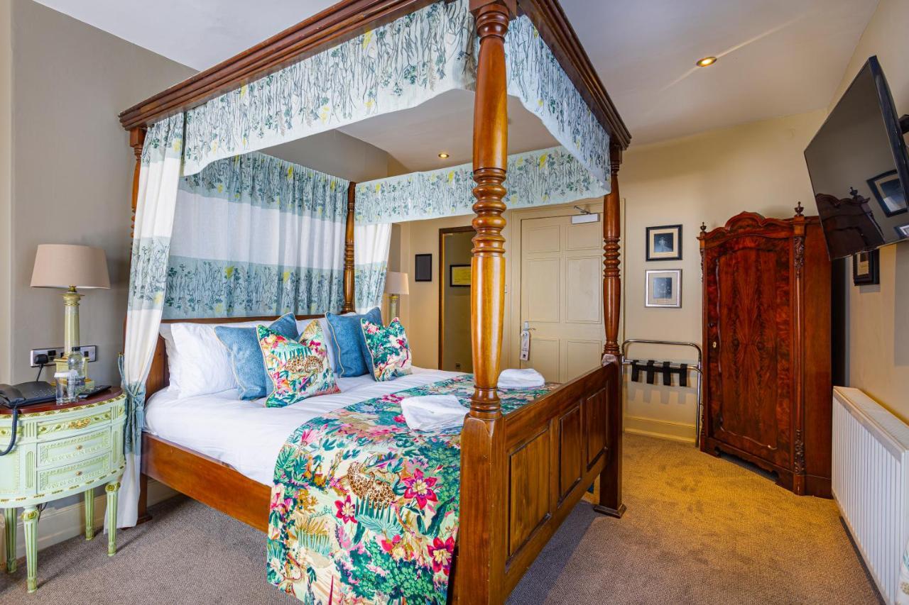 The Rutland Arms Hotel, Bakewell, Derbyshire Екстер'єр фото