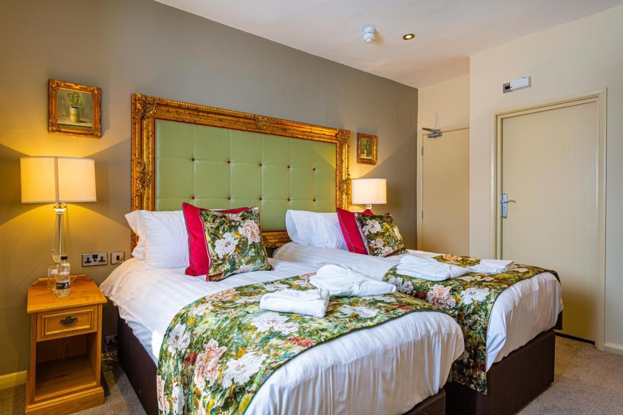 The Rutland Arms Hotel, Bakewell, Derbyshire Екстер'єр фото