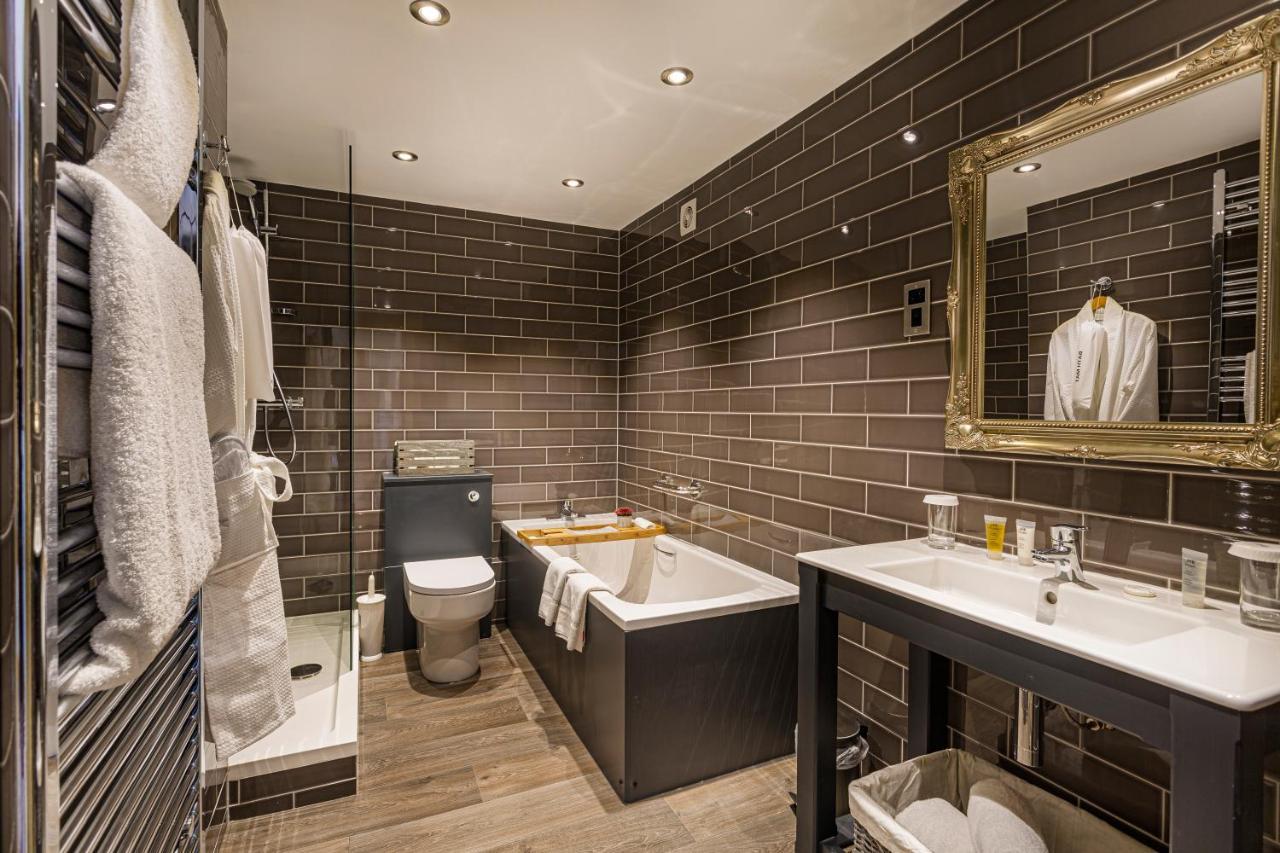 The Rutland Arms Hotel, Bakewell, Derbyshire Екстер'єр фото