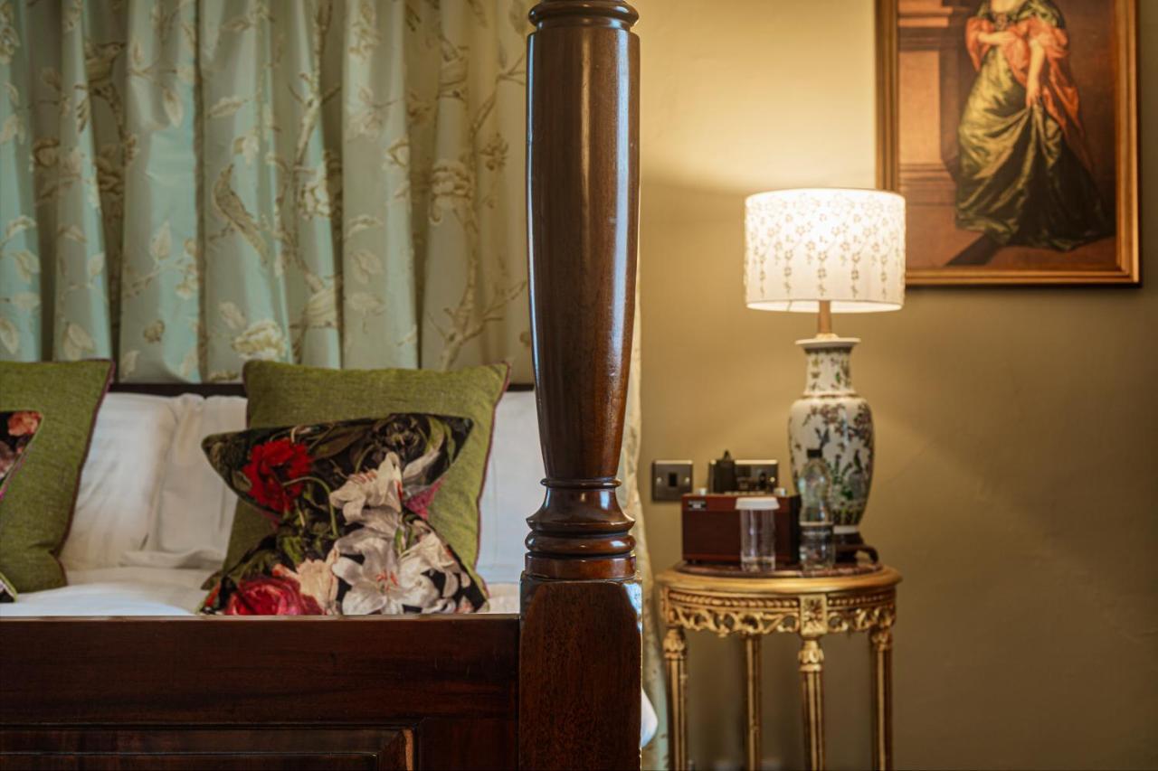 The Rutland Arms Hotel, Bakewell, Derbyshire Екстер'єр фото