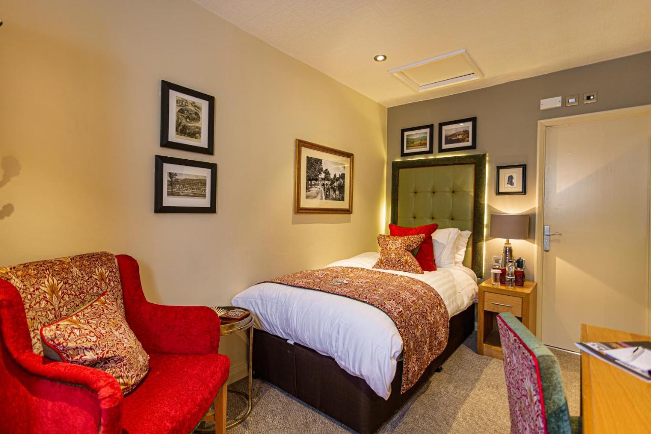 The Rutland Arms Hotel, Bakewell, Derbyshire Екстер'єр фото